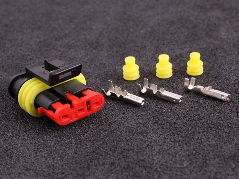 3-socket housing Superseal Connector