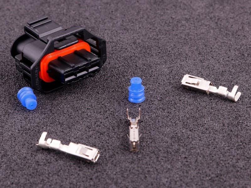 Bosch Compact 3-Way Connector
